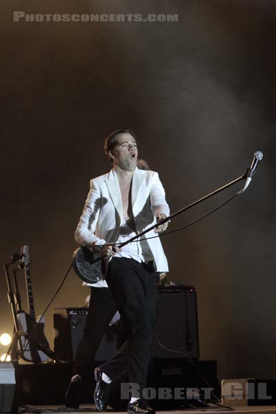 THE HIVES - 2019-07-06 - HEROUVILLE SAINT CLAIR - Chateau de Beauregard - Scene Beauregard - Per Almqvist